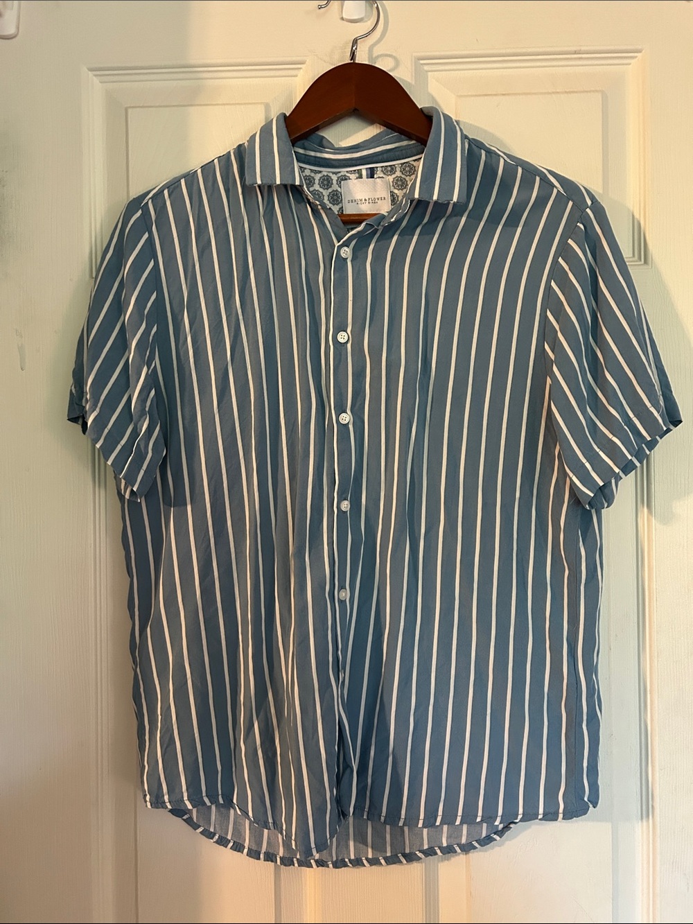 Denim & Flower Blue and White Silky Vertical Stripe Short-Sleeve Button-Up